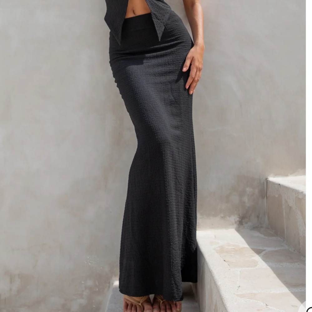 Fortunate one black palm maxi skirt
